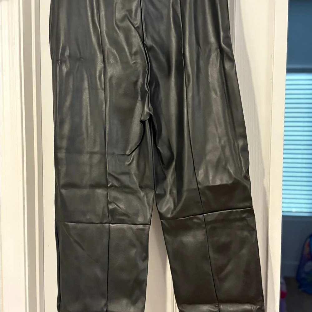 Sleek Black Faux Leather Straight-Leg Pants - Picture 2 of 6